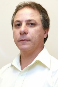 Leonardo Macarrão Jr. dirige o Comitê de Manufatura, Qualidade e Logística do Congresso SAE Brasil 2013 (333x500)